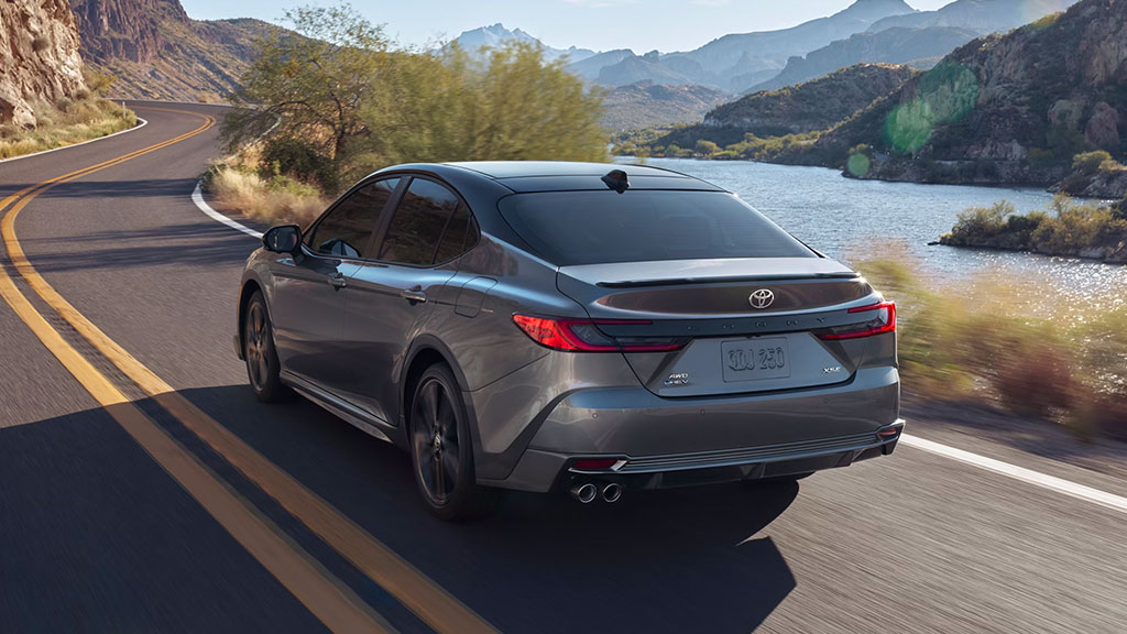 Camry-exterior-4