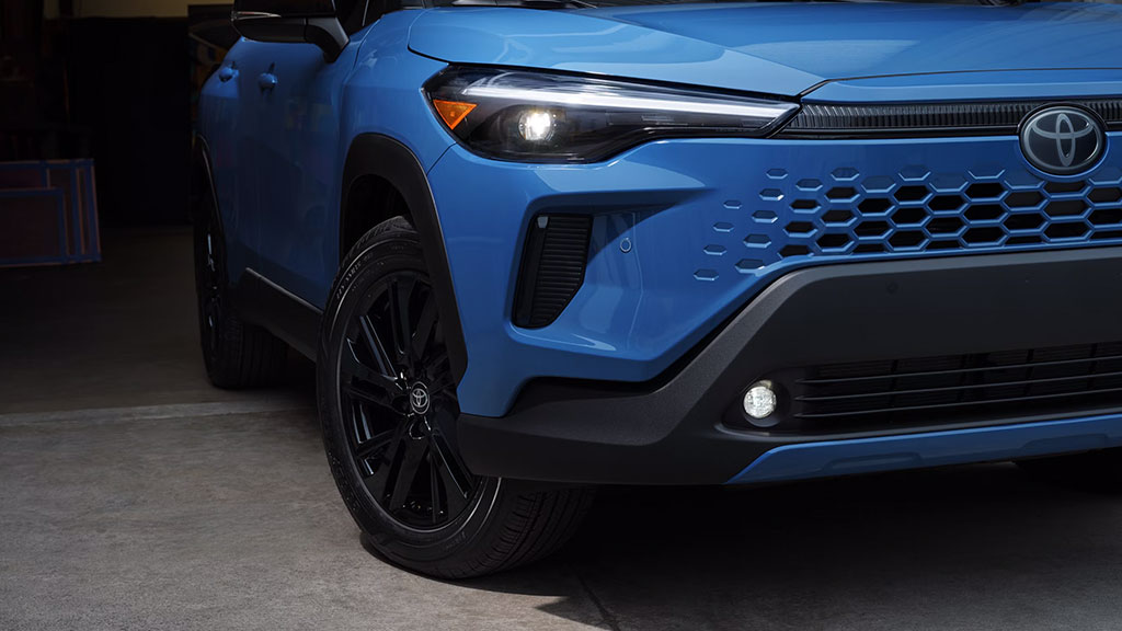 Corolla-Cross--exterior-14