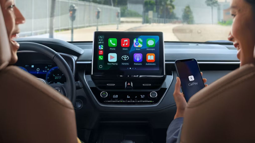 Corolla-Cross-interior-2