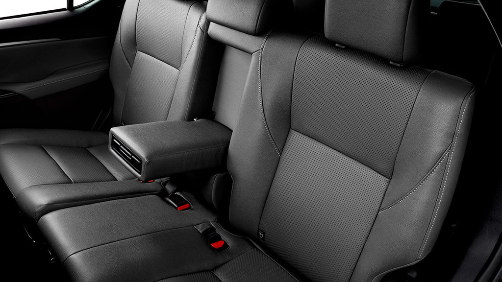 Fortuner-interior-4