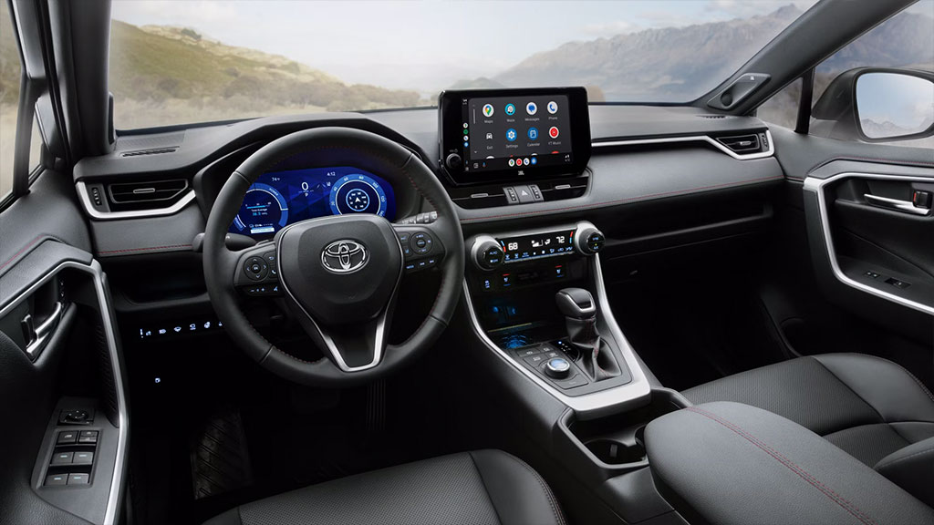 interior--rav4-hybrid-plugin-3
